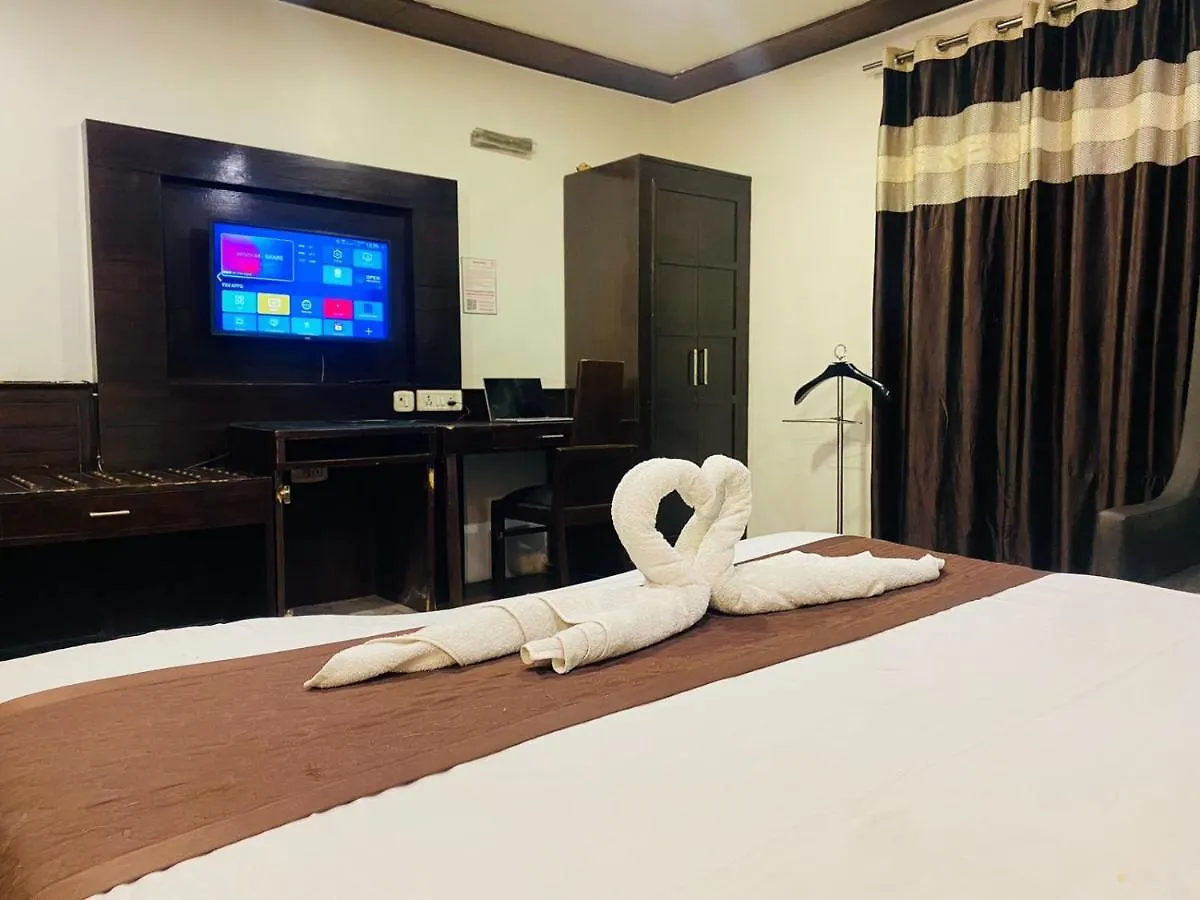 Qotel Express Sandberry Prashant Vihar Hotel Delhi (National Capital Territory of India)